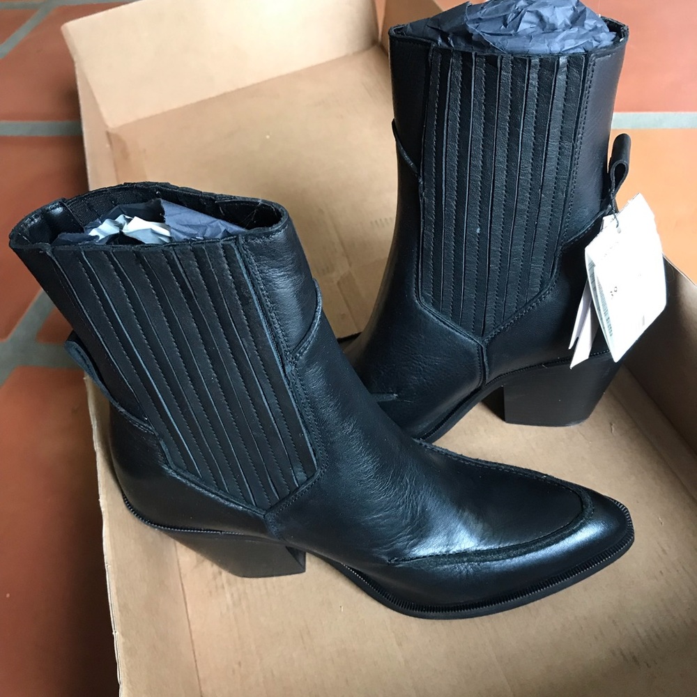 NWT Mango black leather cowboy style boots
